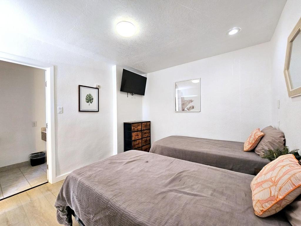 Sunrise Inn Inyokern Екстериор снимка