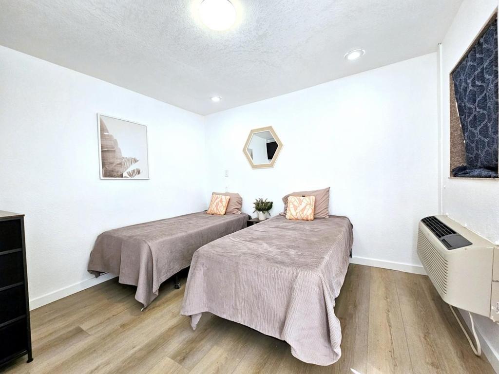 Sunrise Inn Inyokern Екстериор снимка